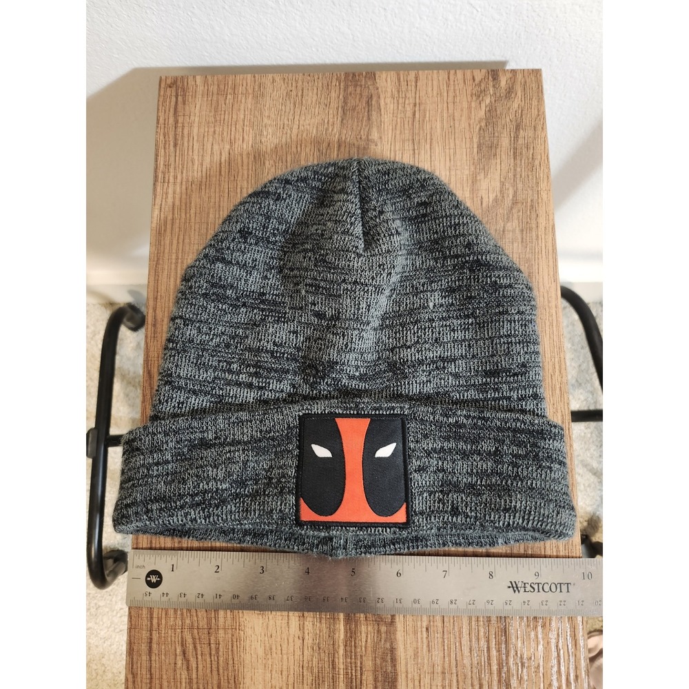 Marvel Deadpool Beanie Knit Hat Heather Gray Logo Superhero Comics Adult